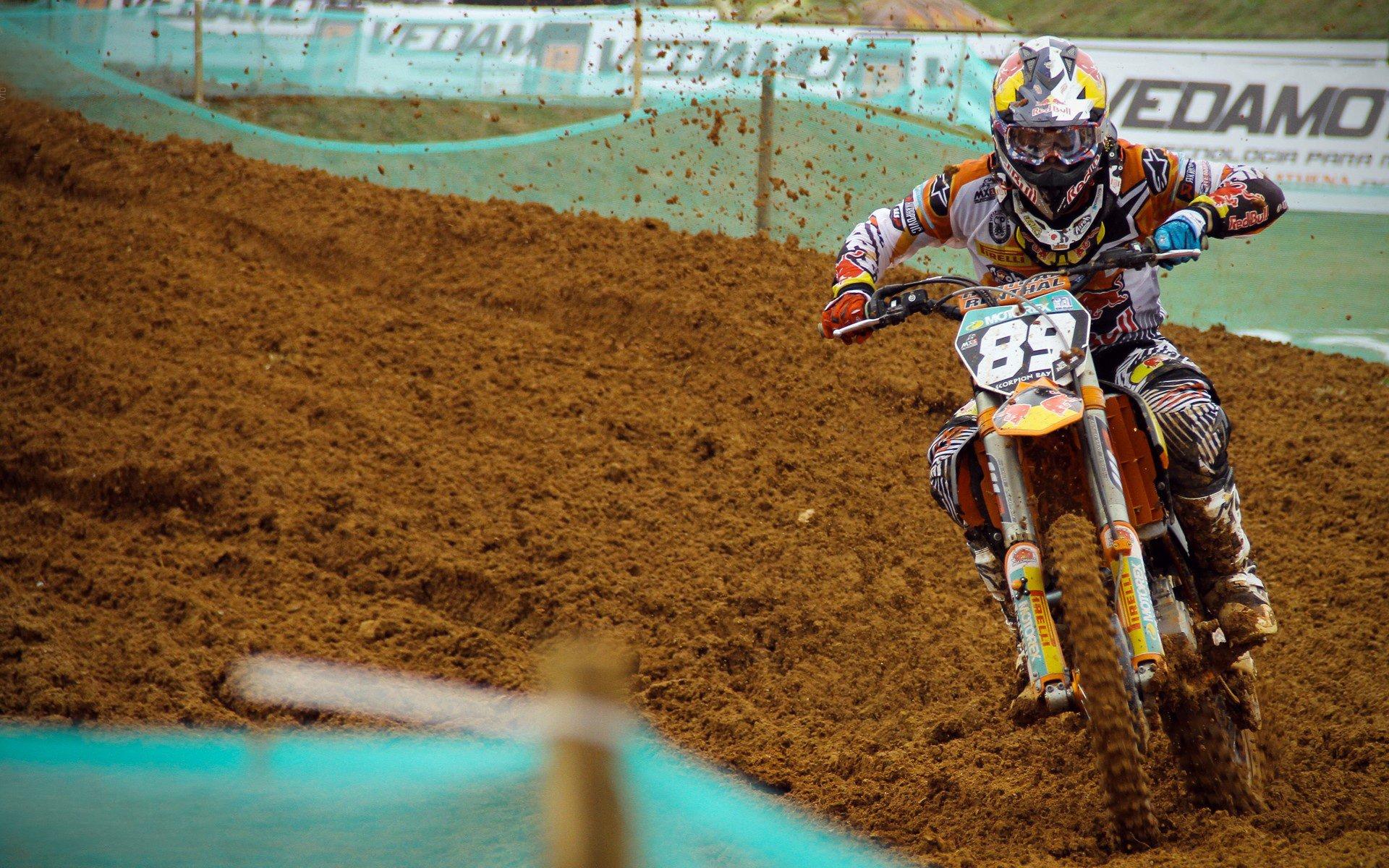 多尔特弧顶一箭穿心 超远三分压哨绝杀点燃全场